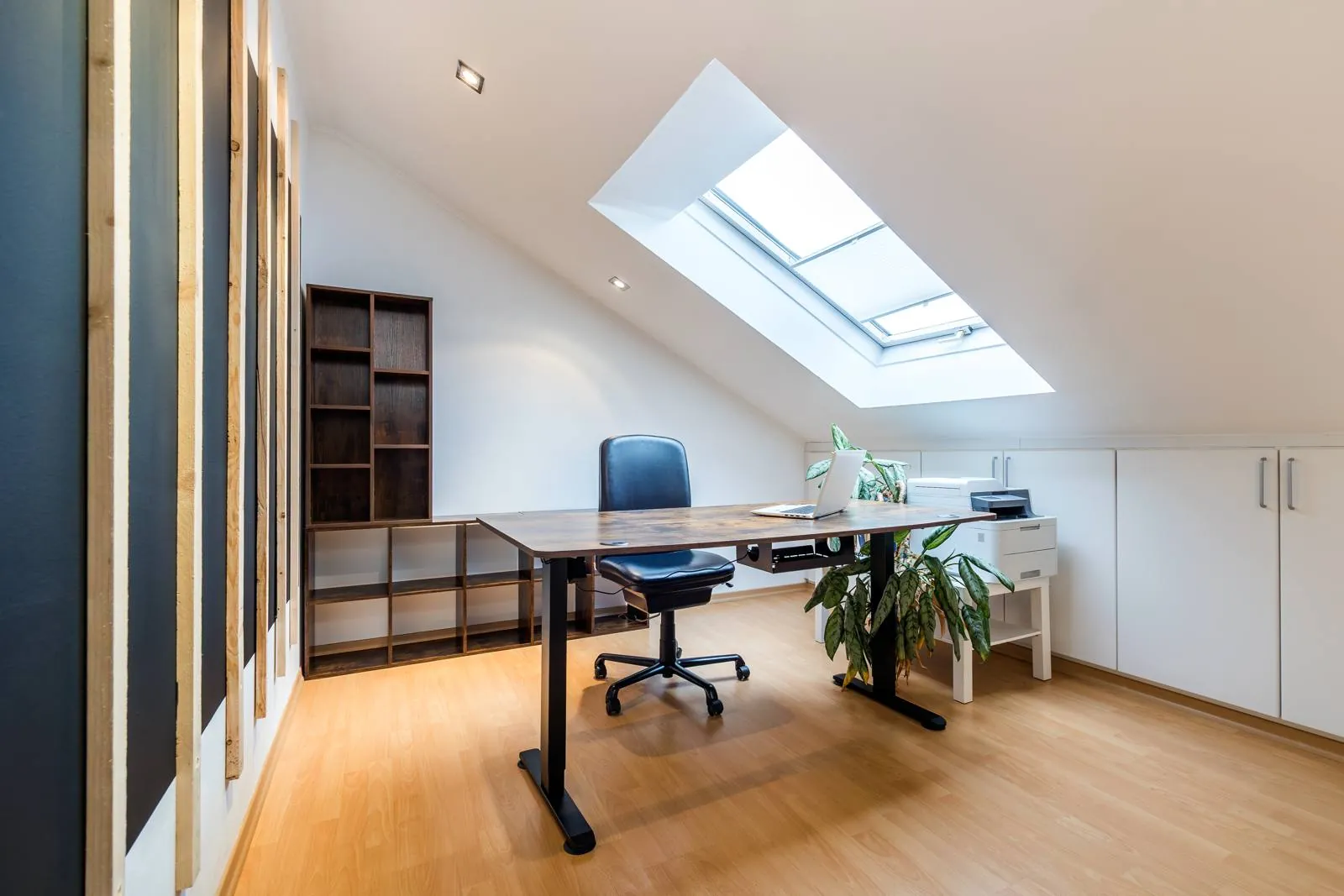 Büro 12-5 · Teambüro